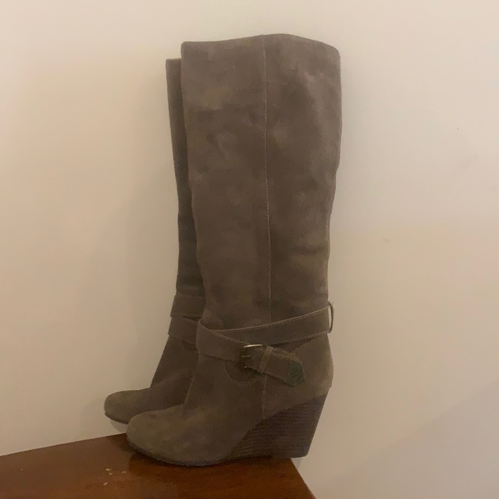 BCBGeneration brown suede wedge boots